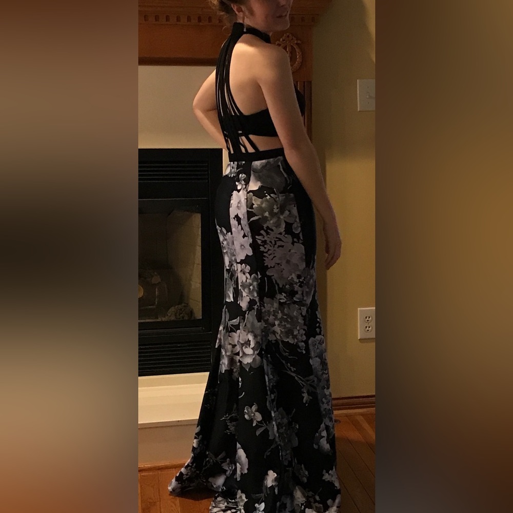 BLACK FORAL PROM DRESS